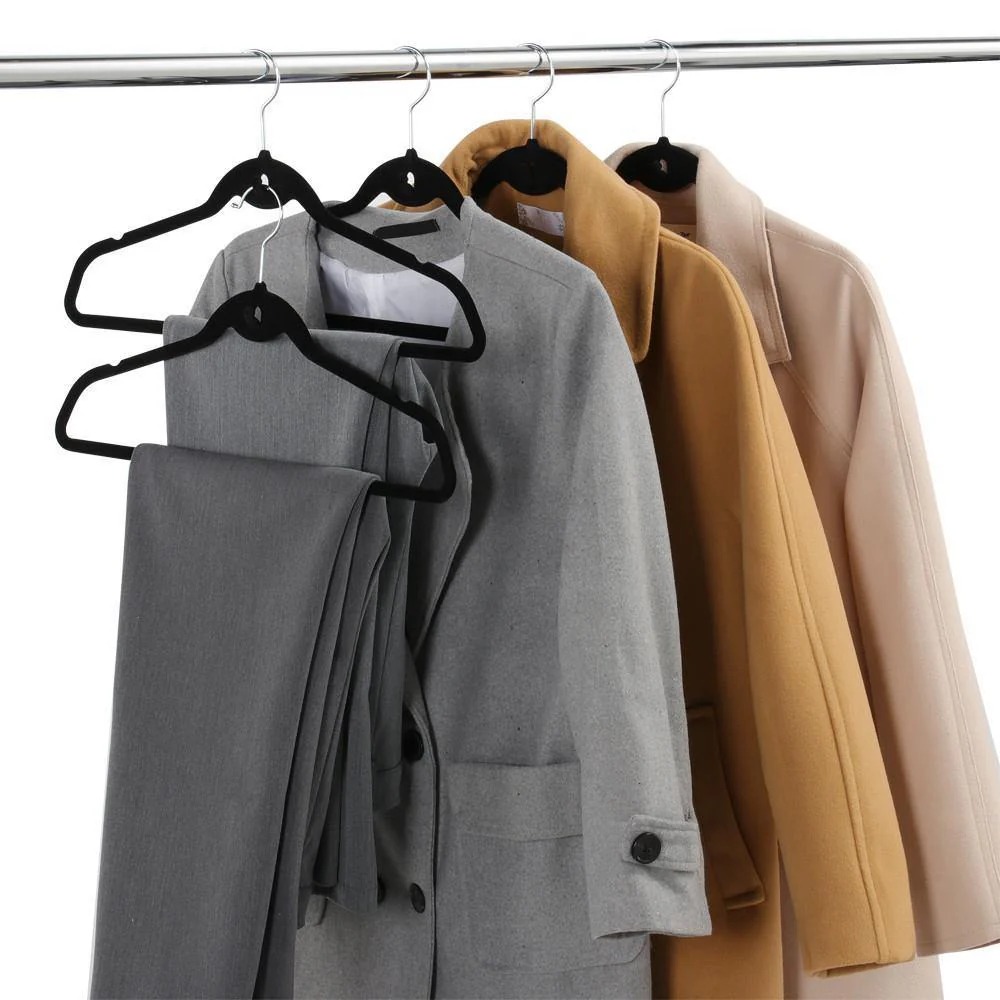 Yaheetech Velvet Hangers - Image 5